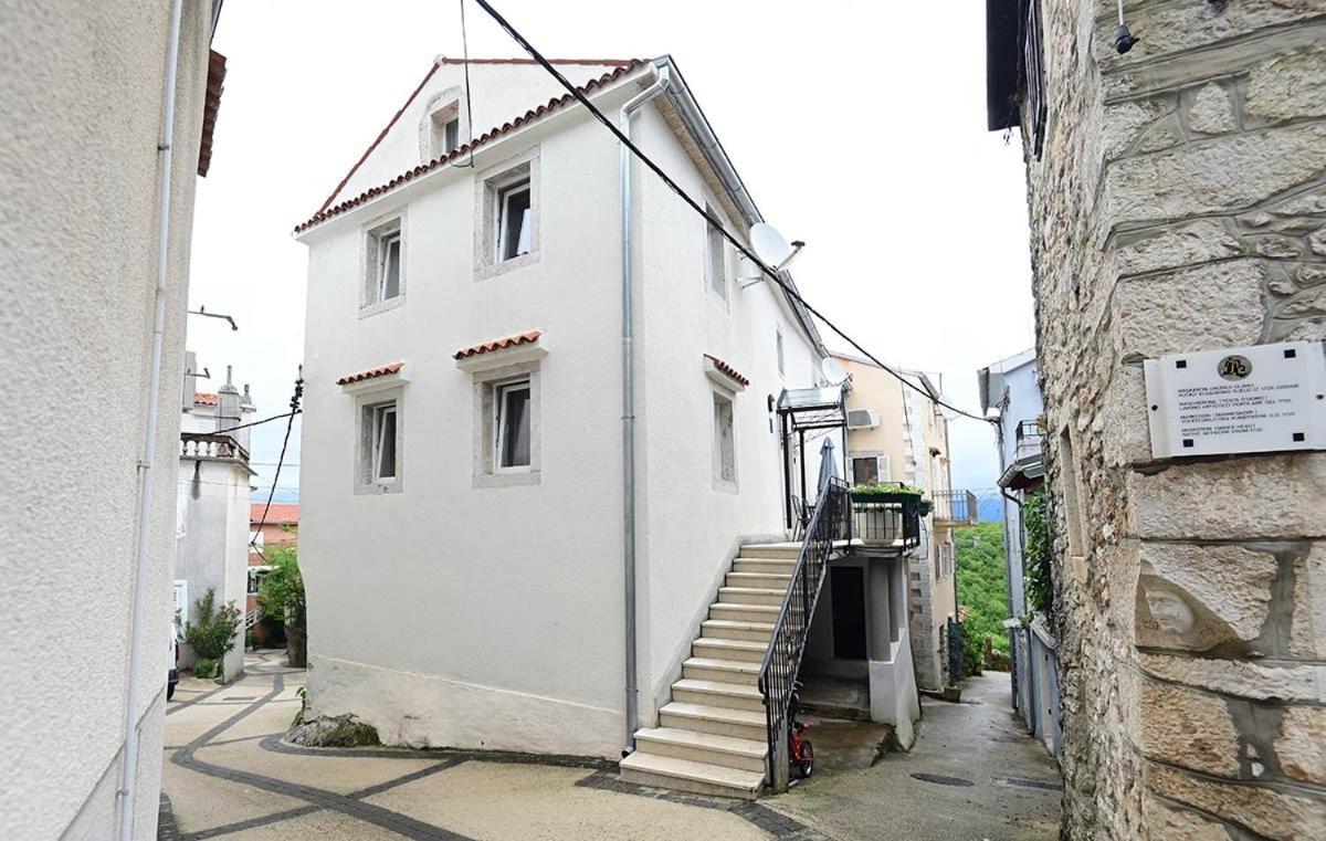 Apartment D & Studio L Dobrinj Екстериор снимка