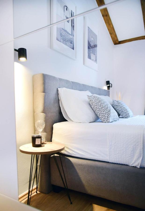 Apartment D & Studio L Dobrinj Екстериор снимка