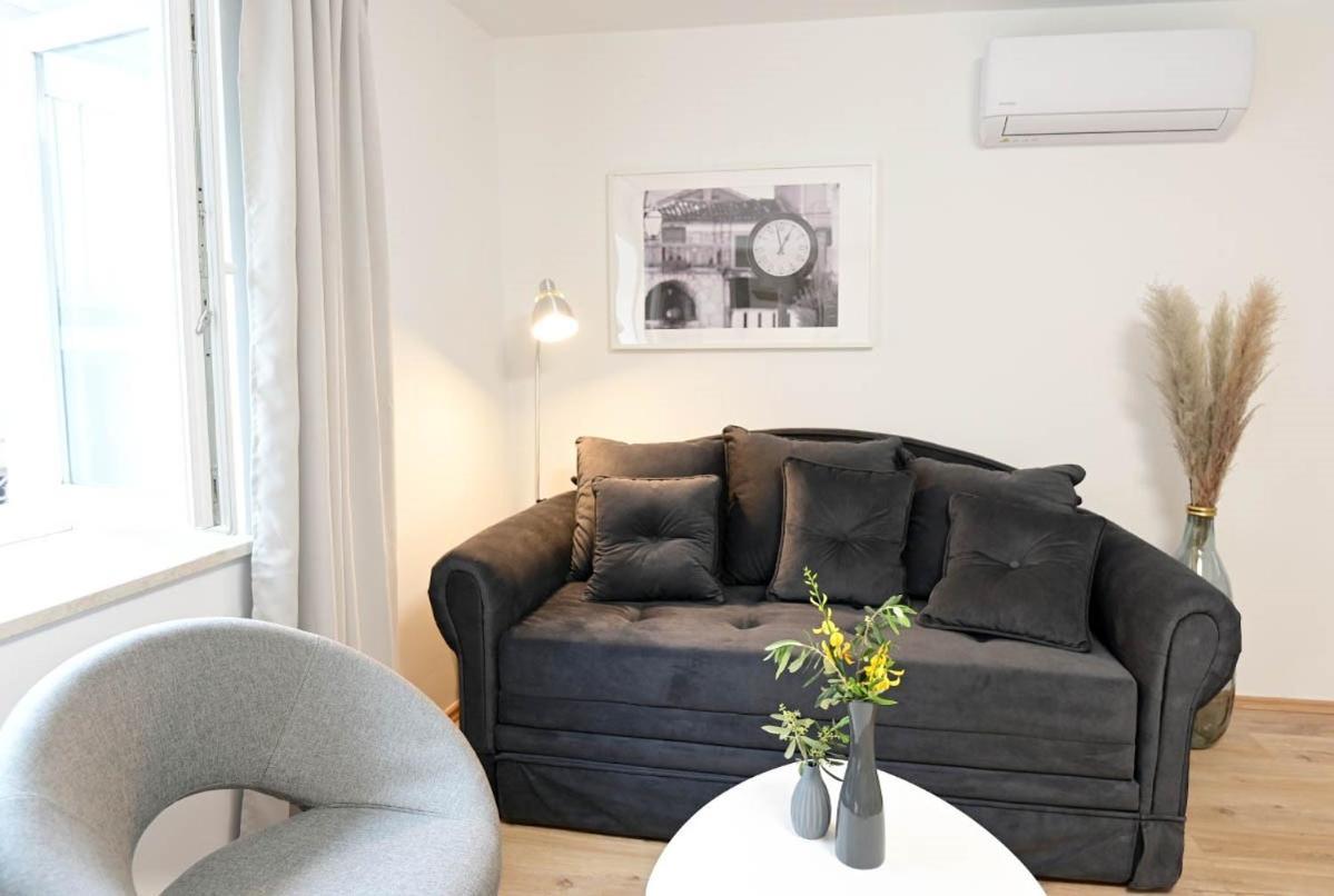 Apartment D & Studio L Dobrinj Екстериор снимка